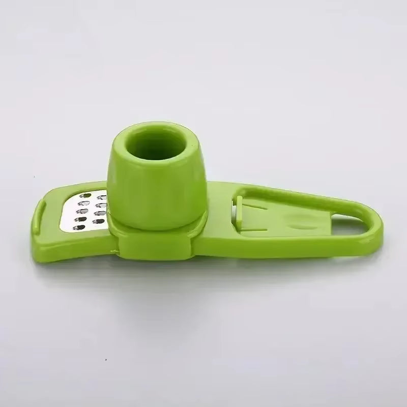 Mini Garlic Grinder - Creative Manual Press for Effortless Garlic Mashing - Essential Kitchen Gadget!