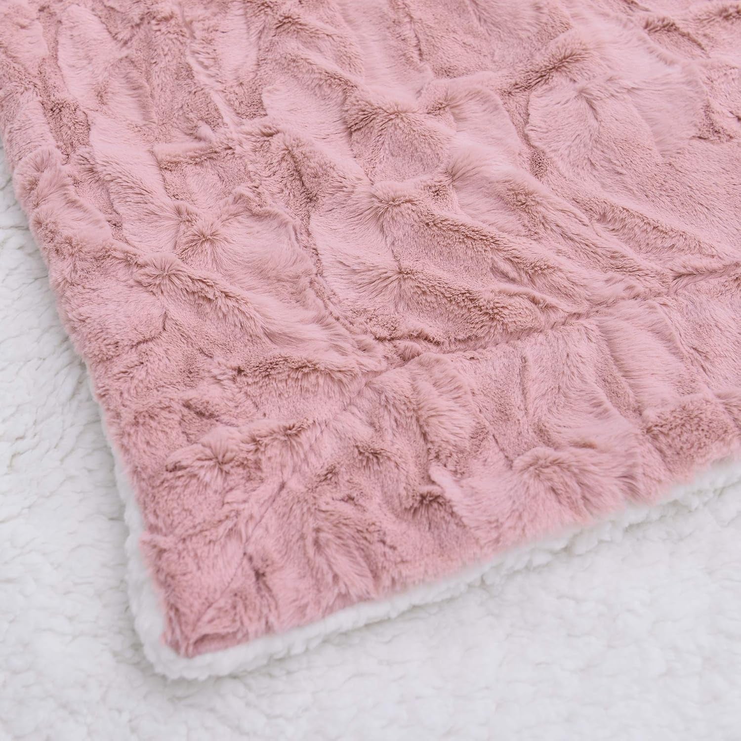 Luxuriously Soft Dusty Rose Faux Fur Throw Blanket with Ivory Sherpa Back - 50x60 Inches