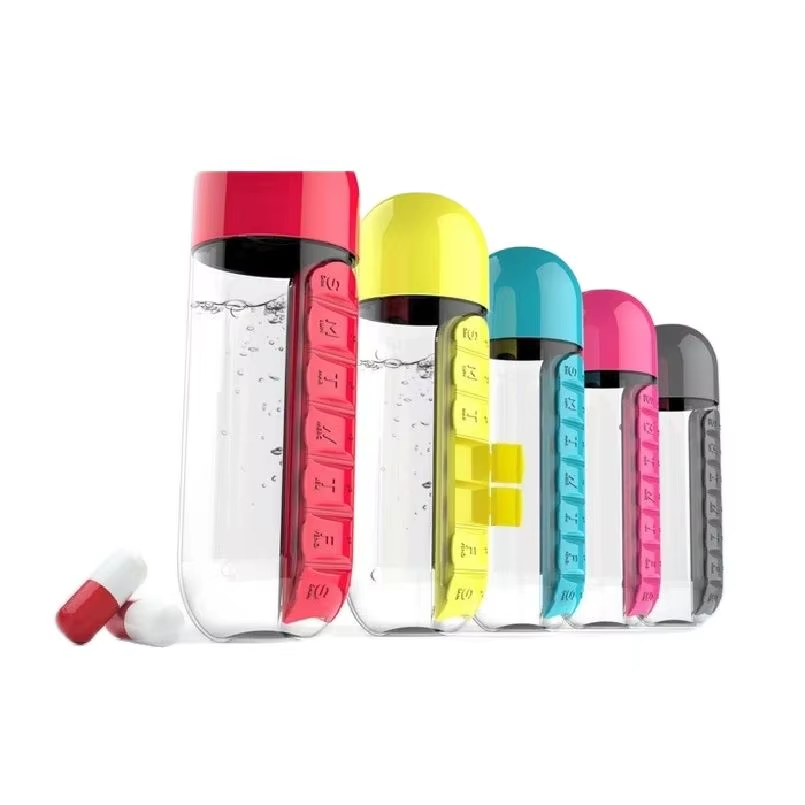 600ml Leak-Proof Sports Water Bottle with Daily Pill Organizer – Perfect for Outdoor Adventures