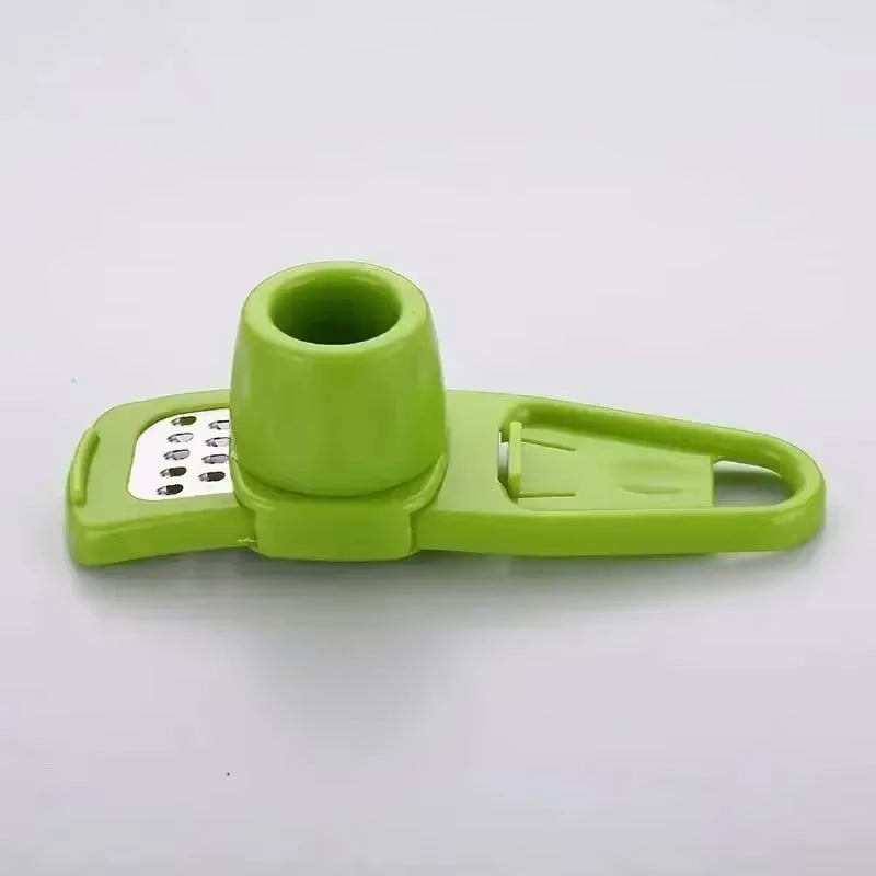 Mini Garlic Grinder - Creative Manual Press for Effortless Garlic Mashing - Essential Kitchen Gadget!